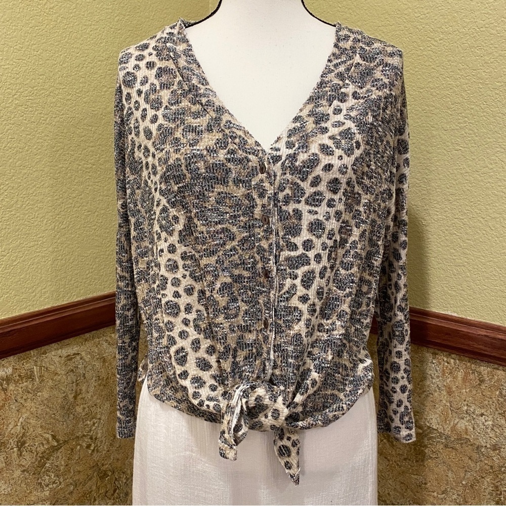 Bobeau Top Tie Front Animal Print Thermal Stretch Blouse Shirt Long Slv Sz Small - Picture 1 of 11